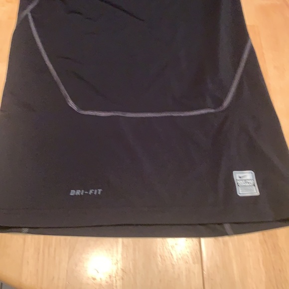 Men’s Nike T shirt - Picture 3 of 7